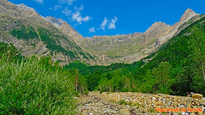 Cascadas de la Larri y la cascada del Cinca