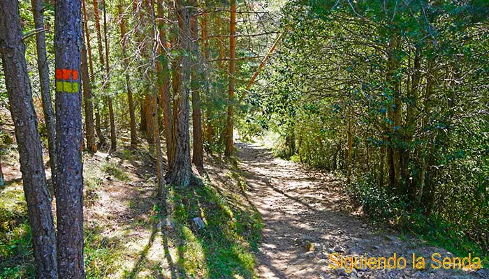 sendero de las cascadas de Puente Ra