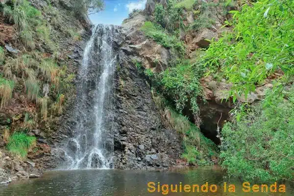 Sendero de las cascadas en Tolox