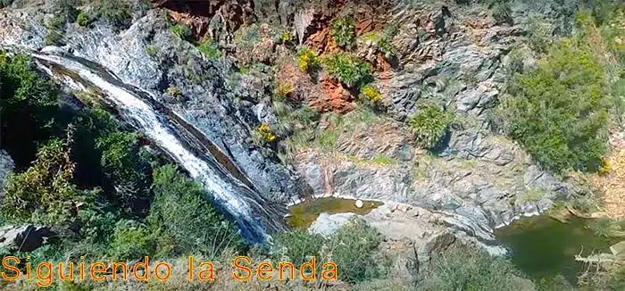 Sendero de las cascadas en Tolox