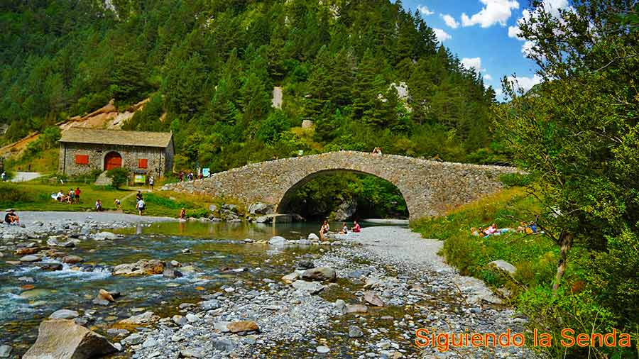 Descubre el Corazón Salvaje del Pirineo: Rutas por el Valle de Bujaruelo 2 Valle de Bujaruelo