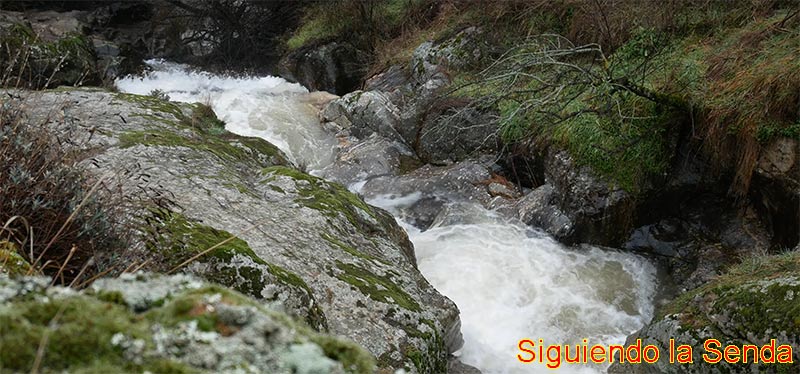 Inicio de la Cascada del Cancho