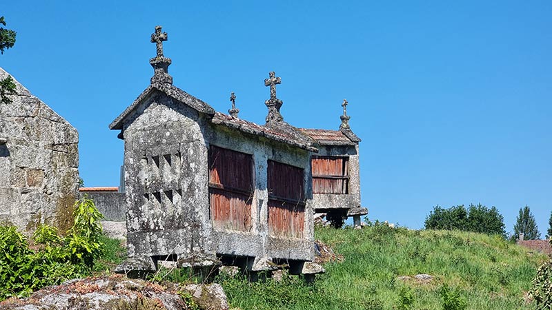 Horreos, Fervenza río Barragán o Pozo Machado