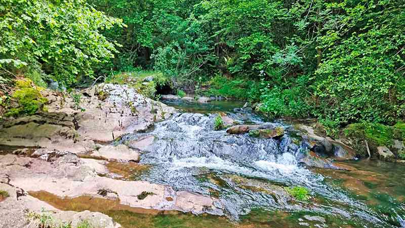 Ruta por el río Irbienza