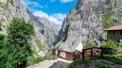 ruta a Bulnes desde Poncebos