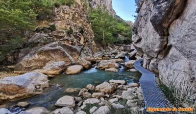 Senda fluvial de la hoz mala en Aliaga